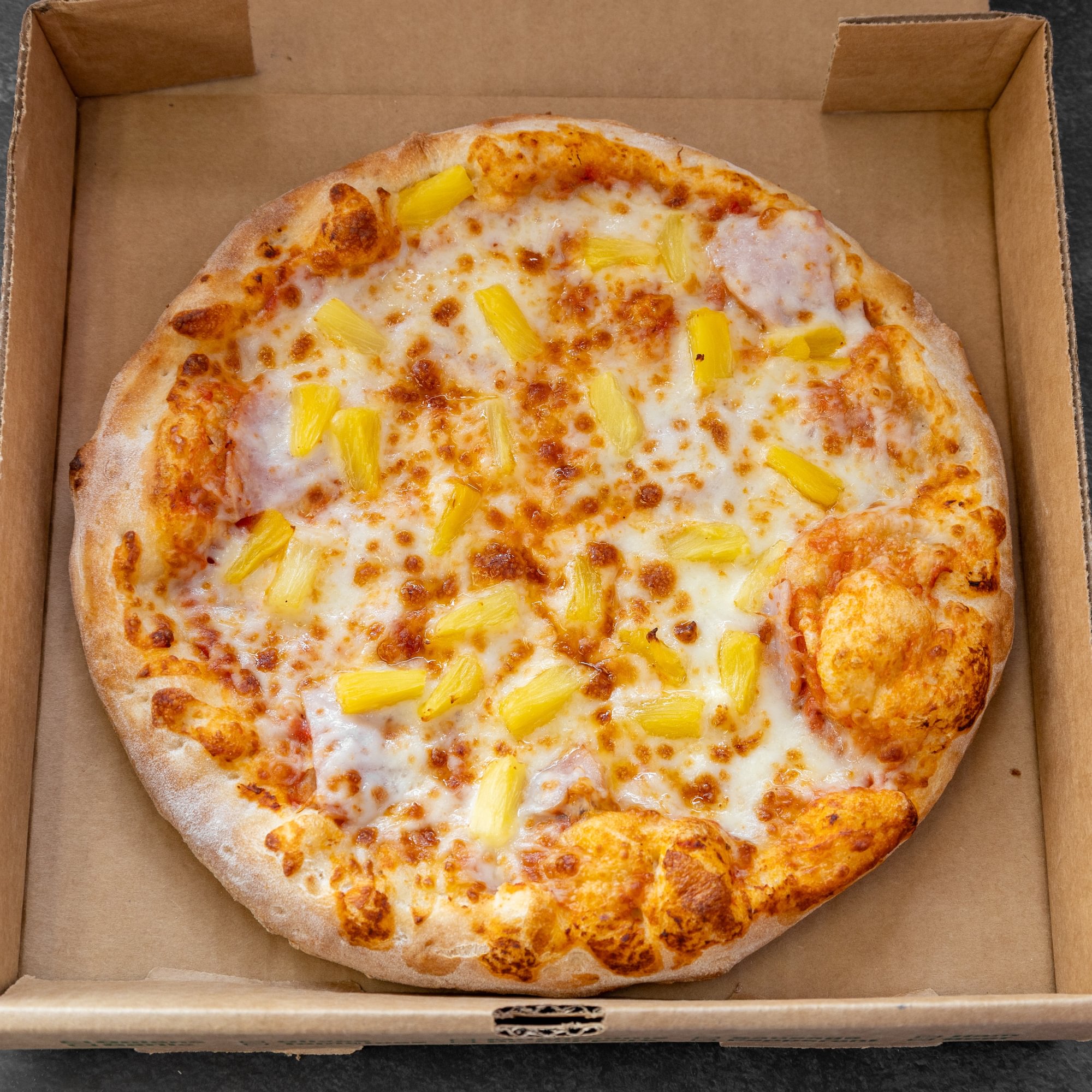 Roma's Hawaiian Pizza