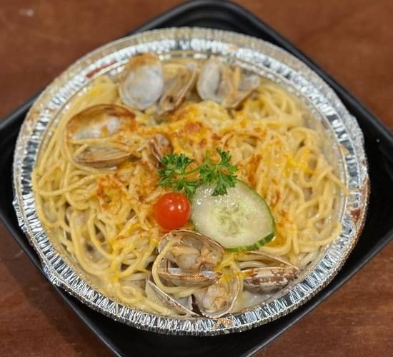 LC10 Baked Spaghetti with Clams & Cheese