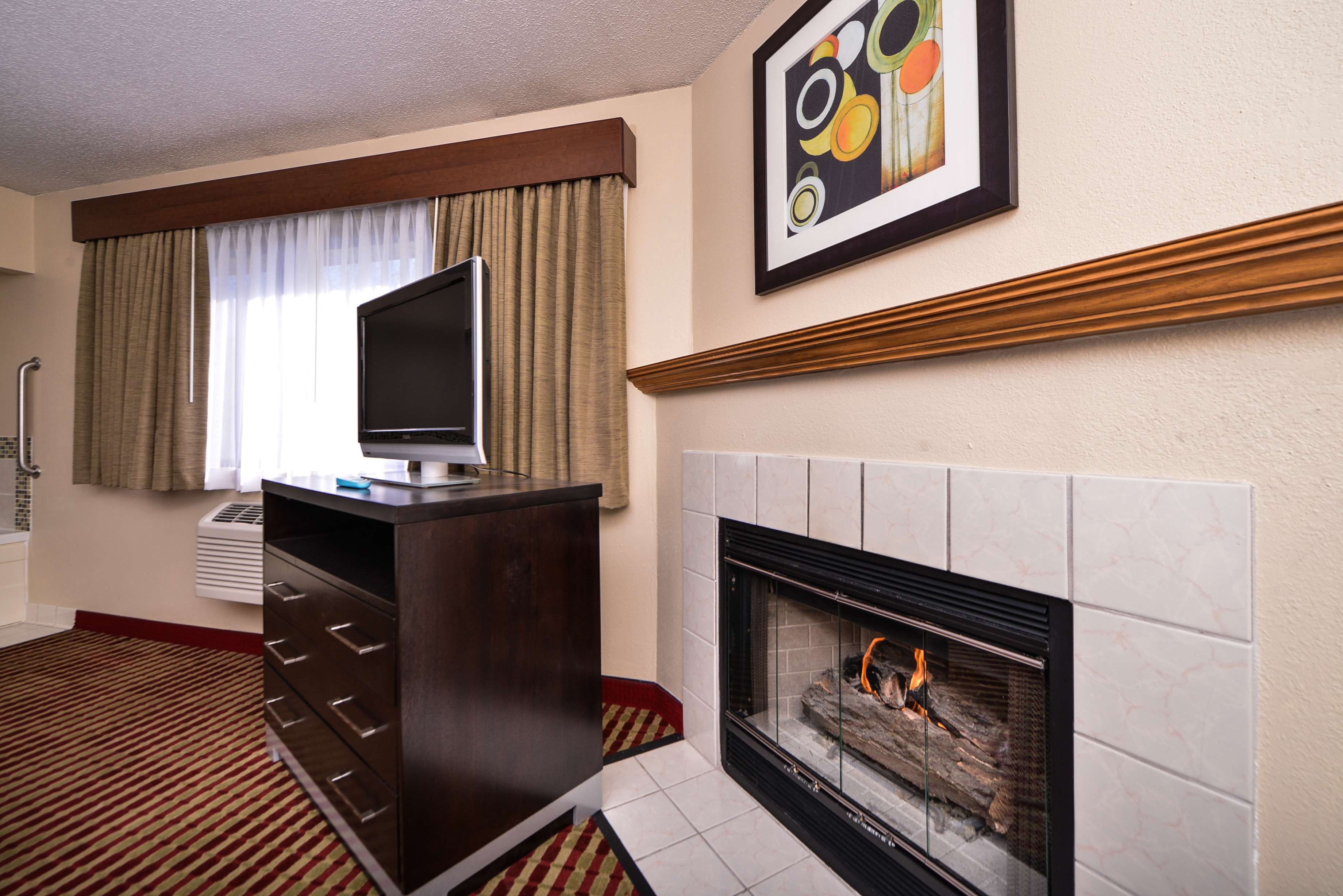 King Suite - Whirlpool - Fireplace