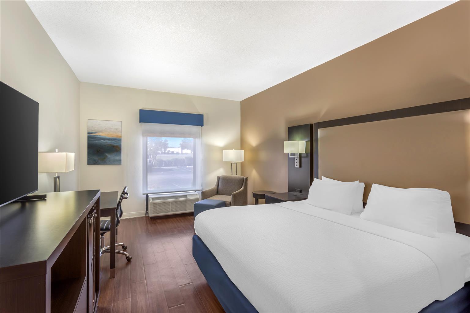 Best Western Plus Madison Image