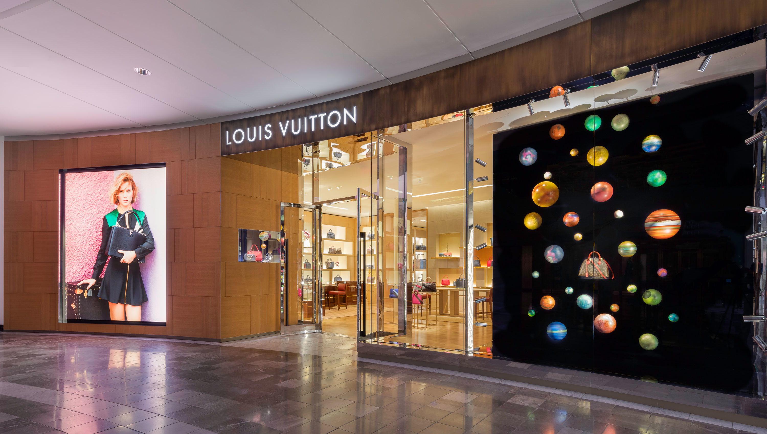 Louis Vuitton Paramus Garden State Plaza, 1 Garden State Plaza, Suite  #1130, Paramus, NJ, Clothing Retail - MapQuest
