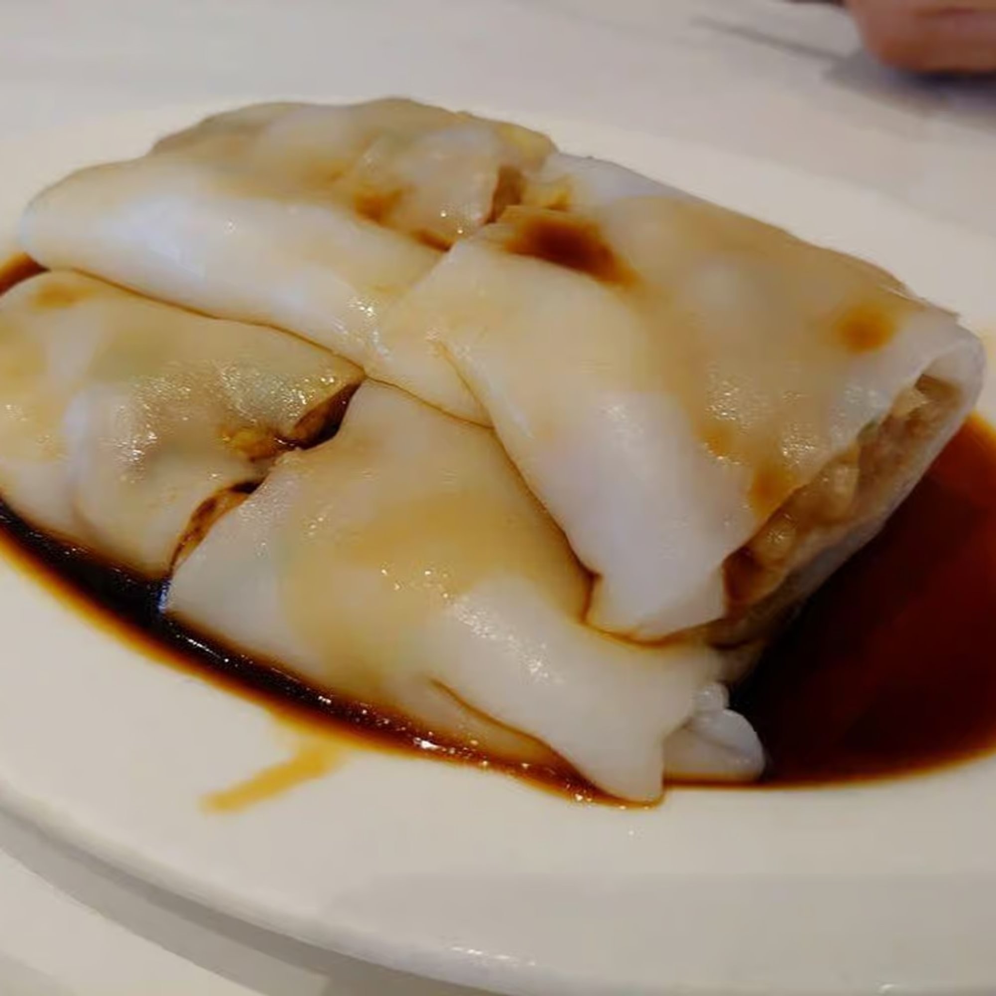 Rice Noodle Roll with Beef & Cilantro (3) / 香茜牛肉腸粉