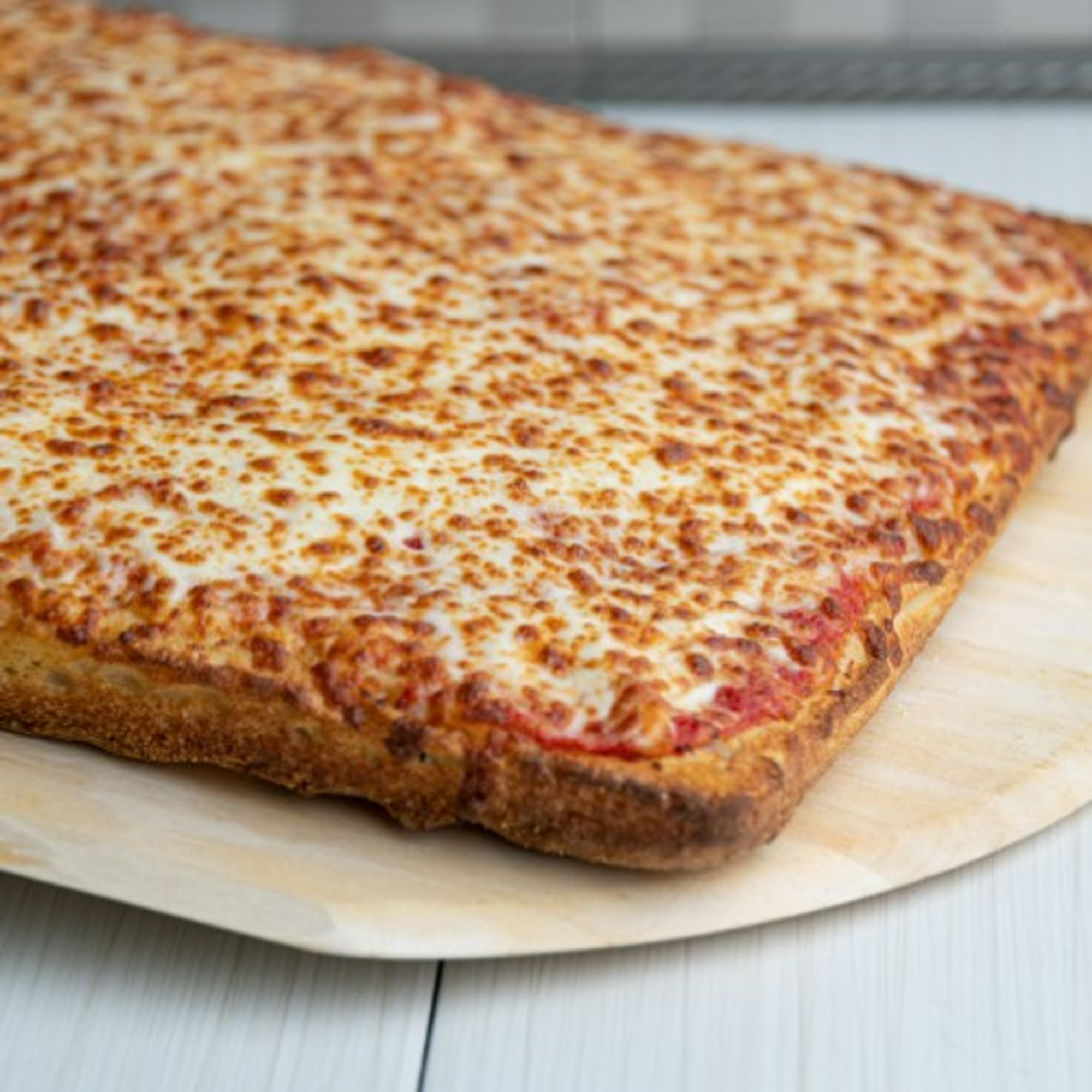 Pepperoni Deep Dish Pizza