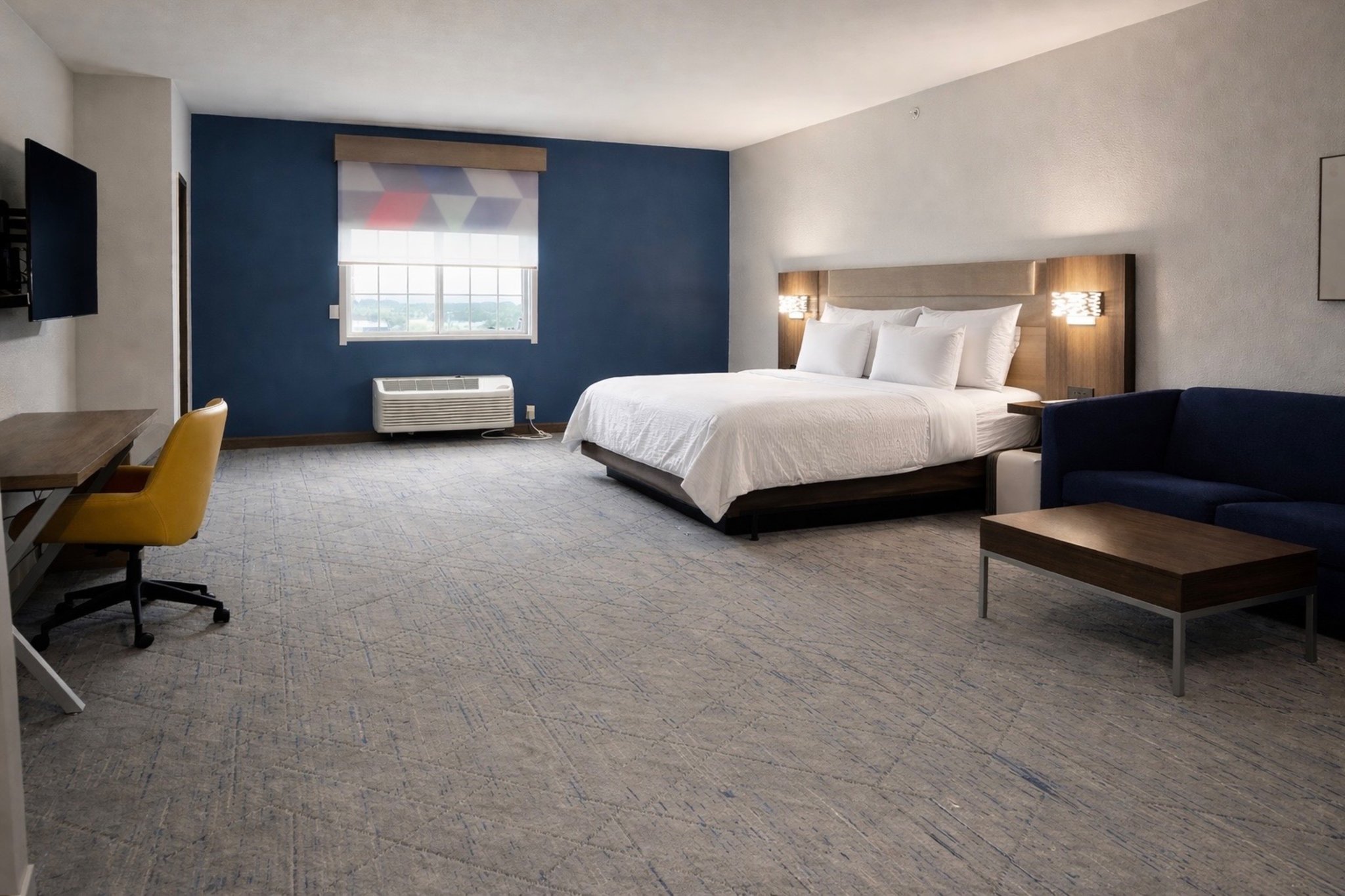 Holiday Inn Express & Suites Bridgeport by IHG Image