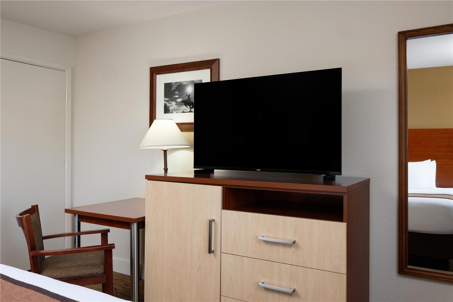 Best Western Discovery Inn Image