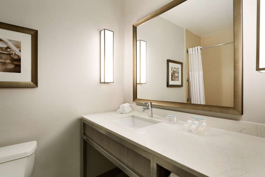 Hilton Garden Inn Roseville Image