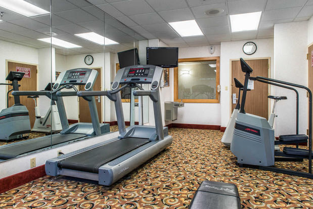 Images Quality Inn & Suites