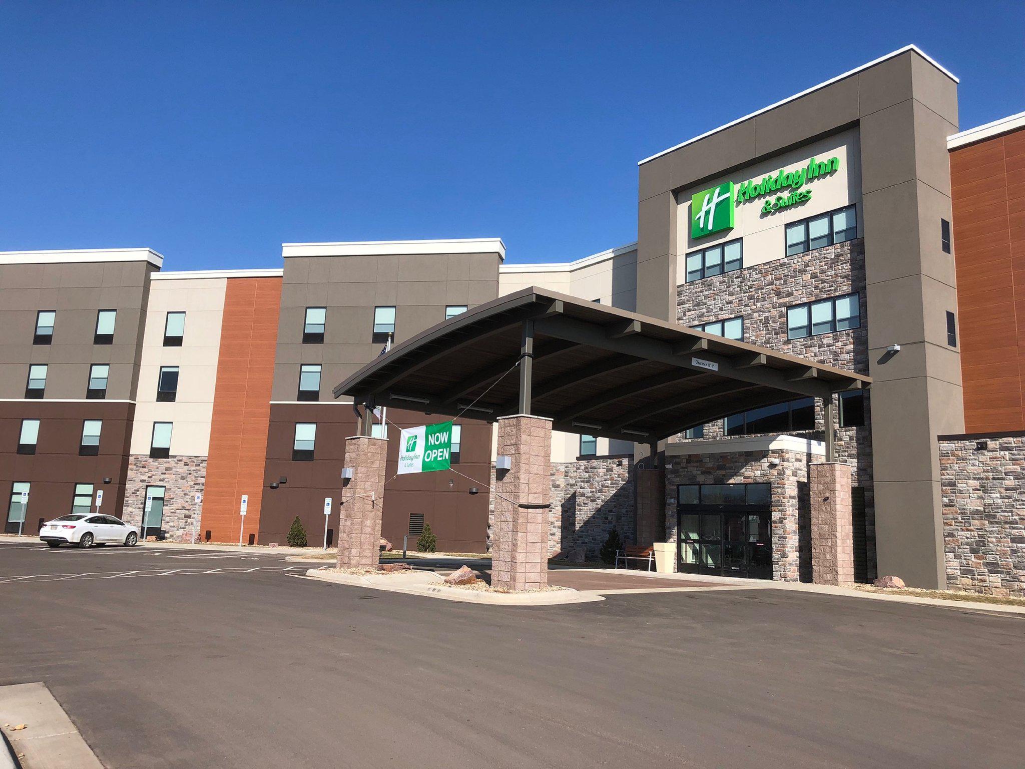 Holiday Inn & Suites Sioux Falls - Airport Photo