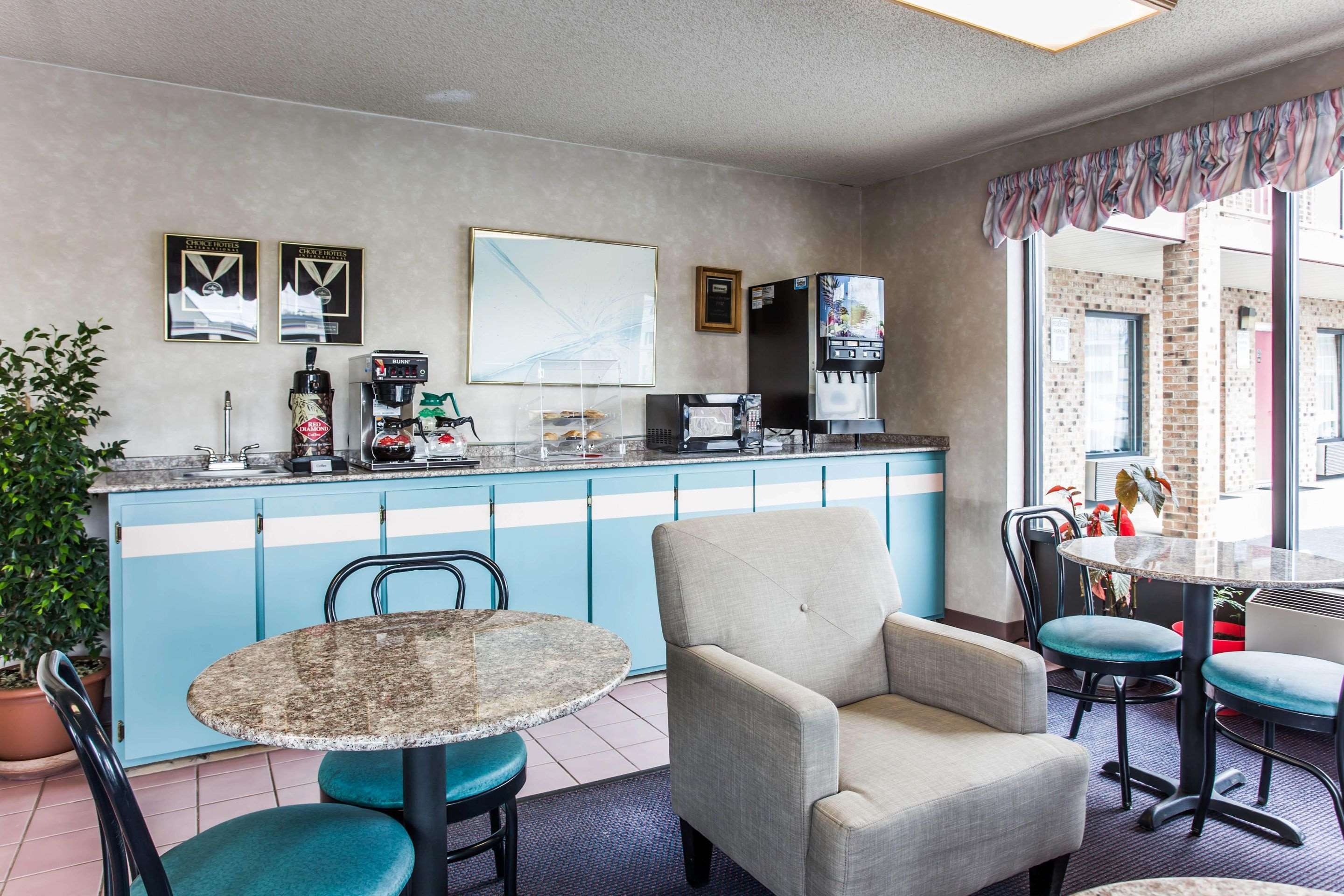 Rodeway Inn University Area Photo