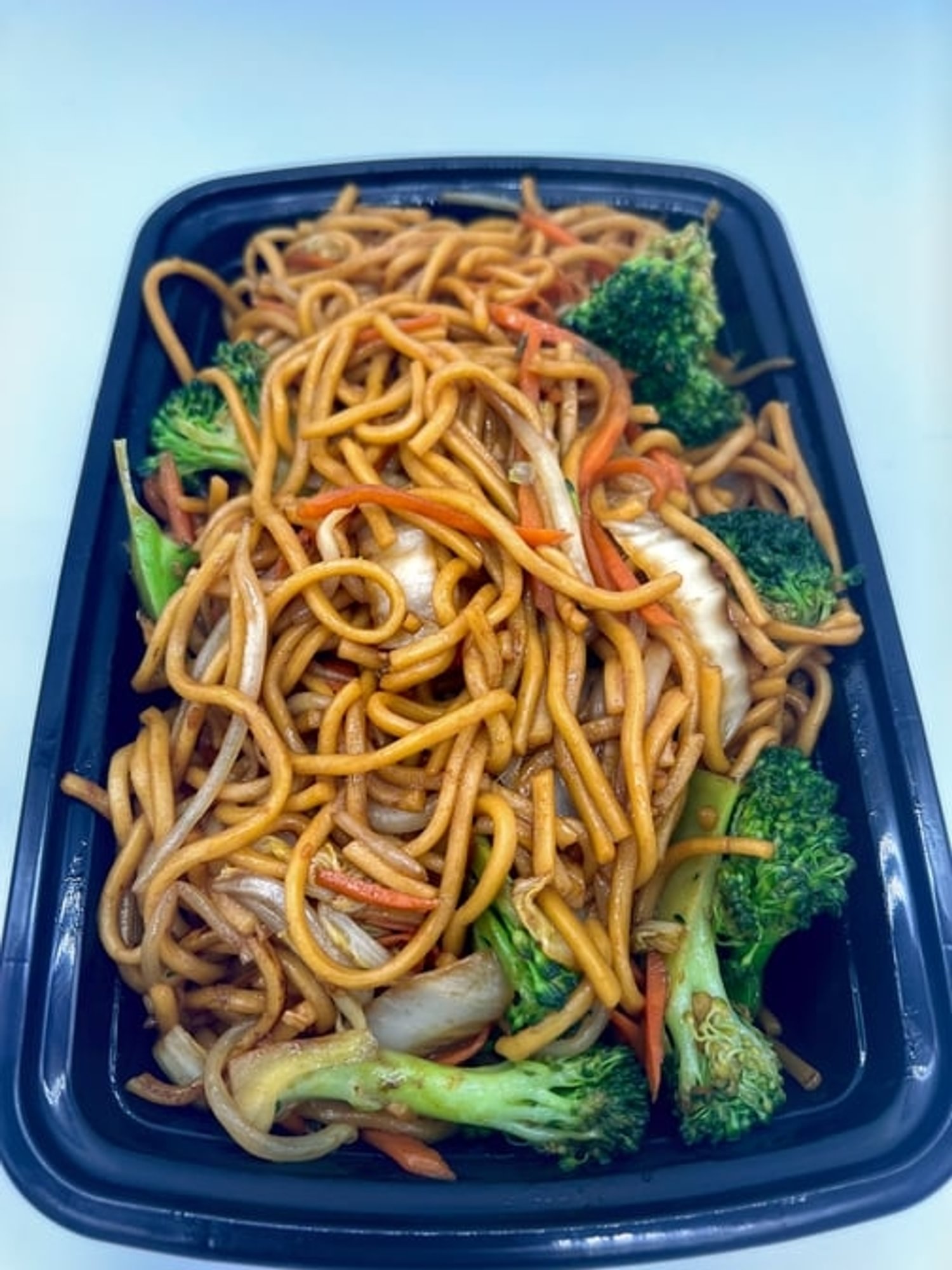 Mixed vegetables lo mein