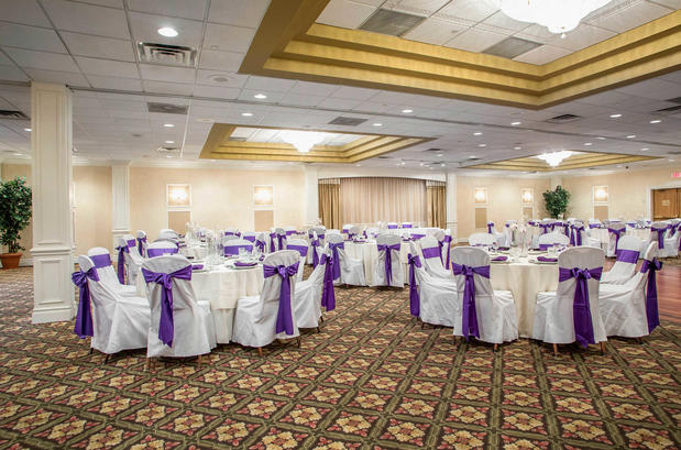 Images Clarion Hotel & Conference Center