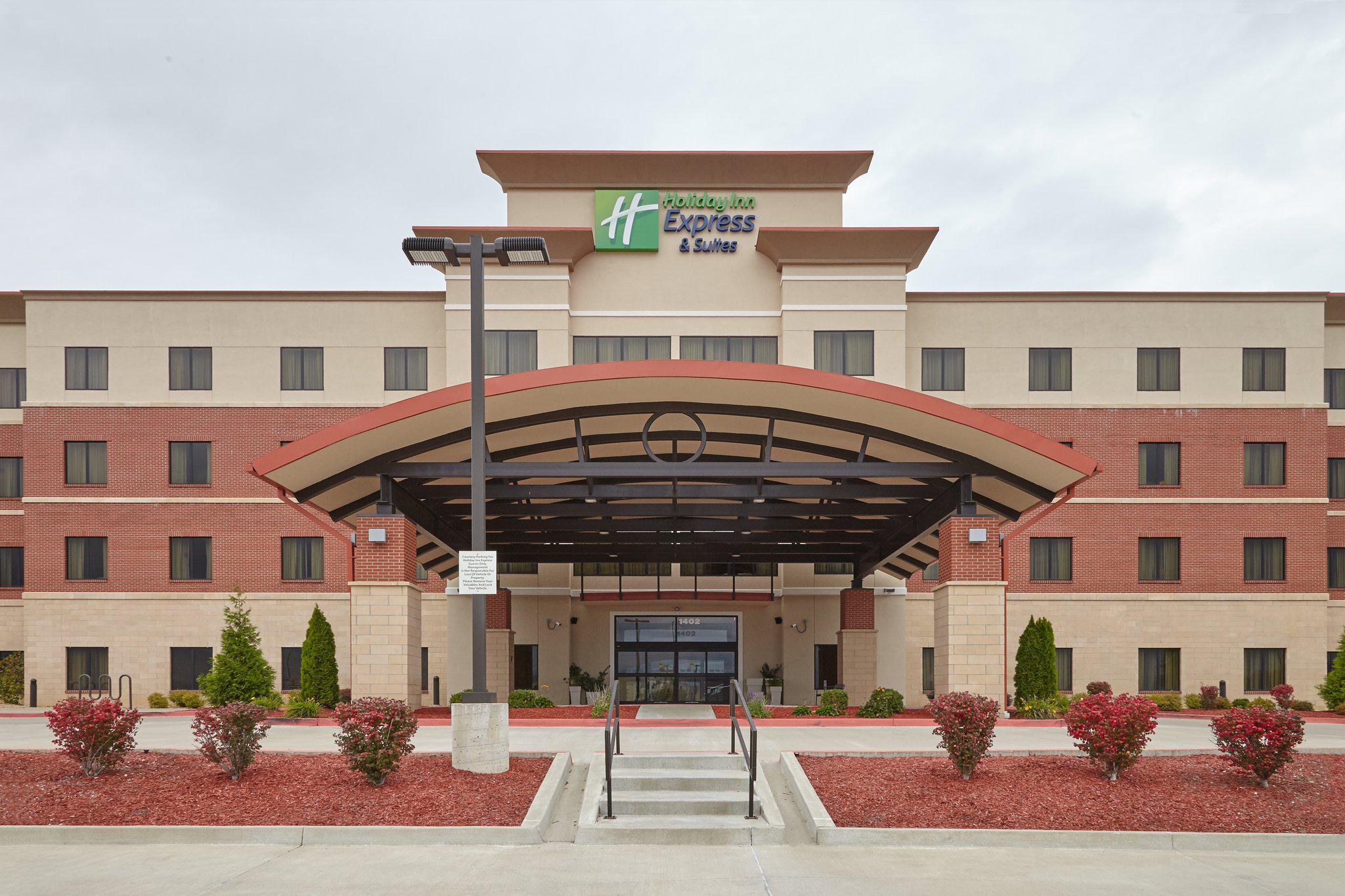 Holiday Inn Express & Suites Columbia Univ Area - Hwy 63 Photo