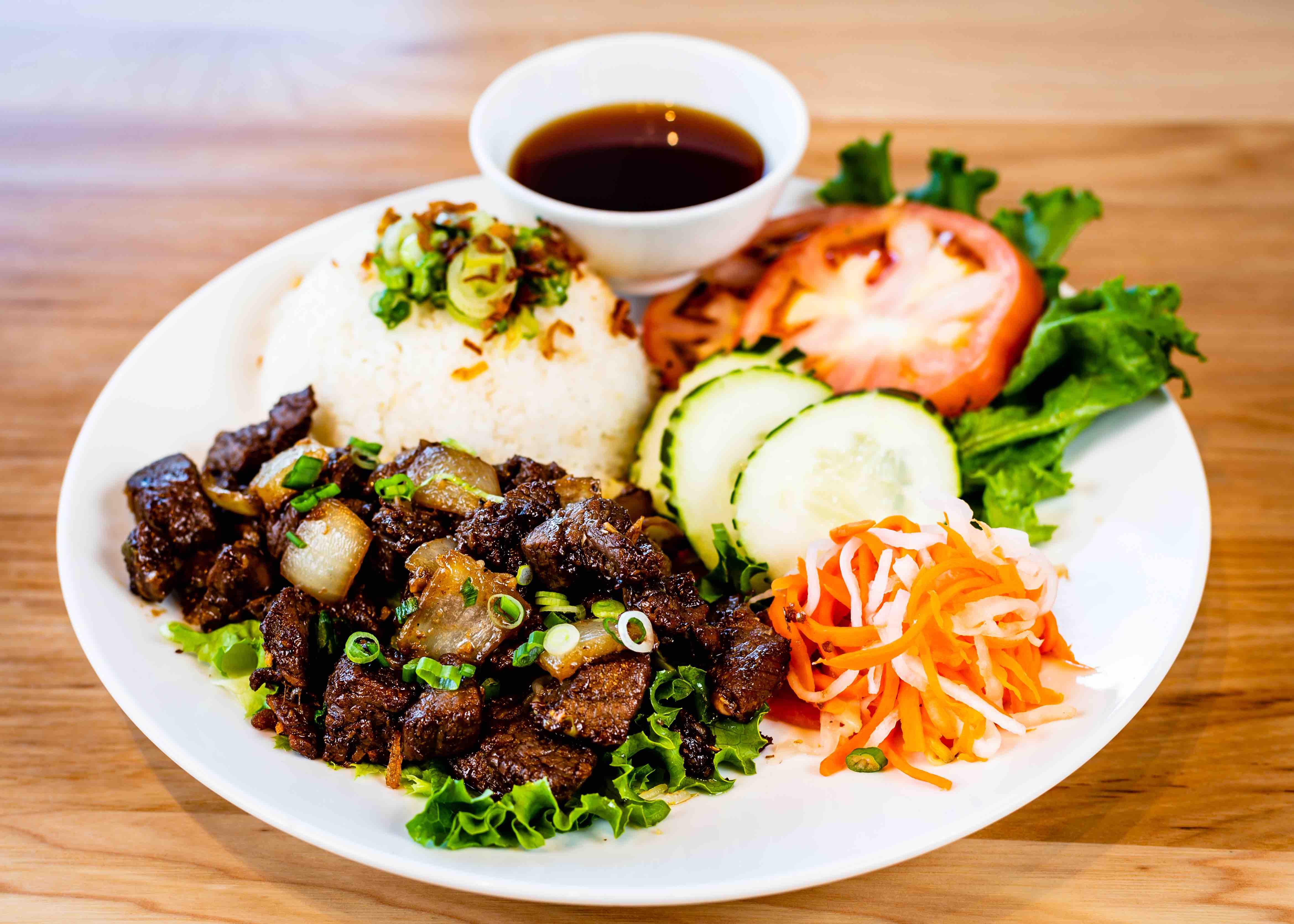 Shaken Beef Broken Rice