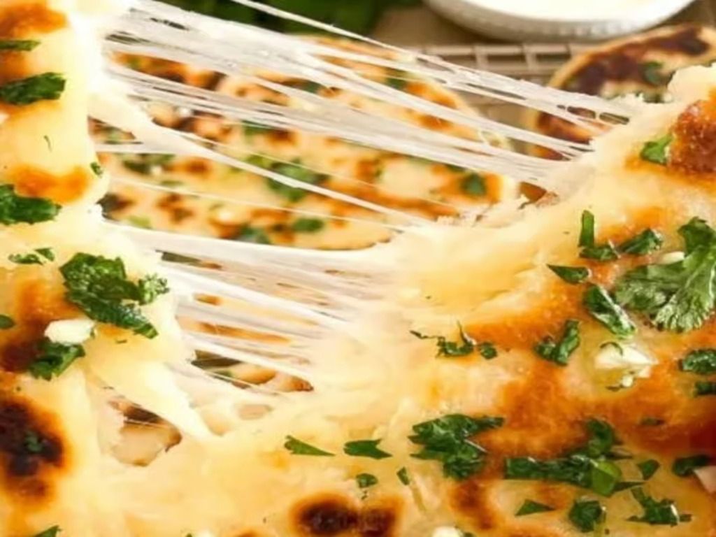 Cheese Naan