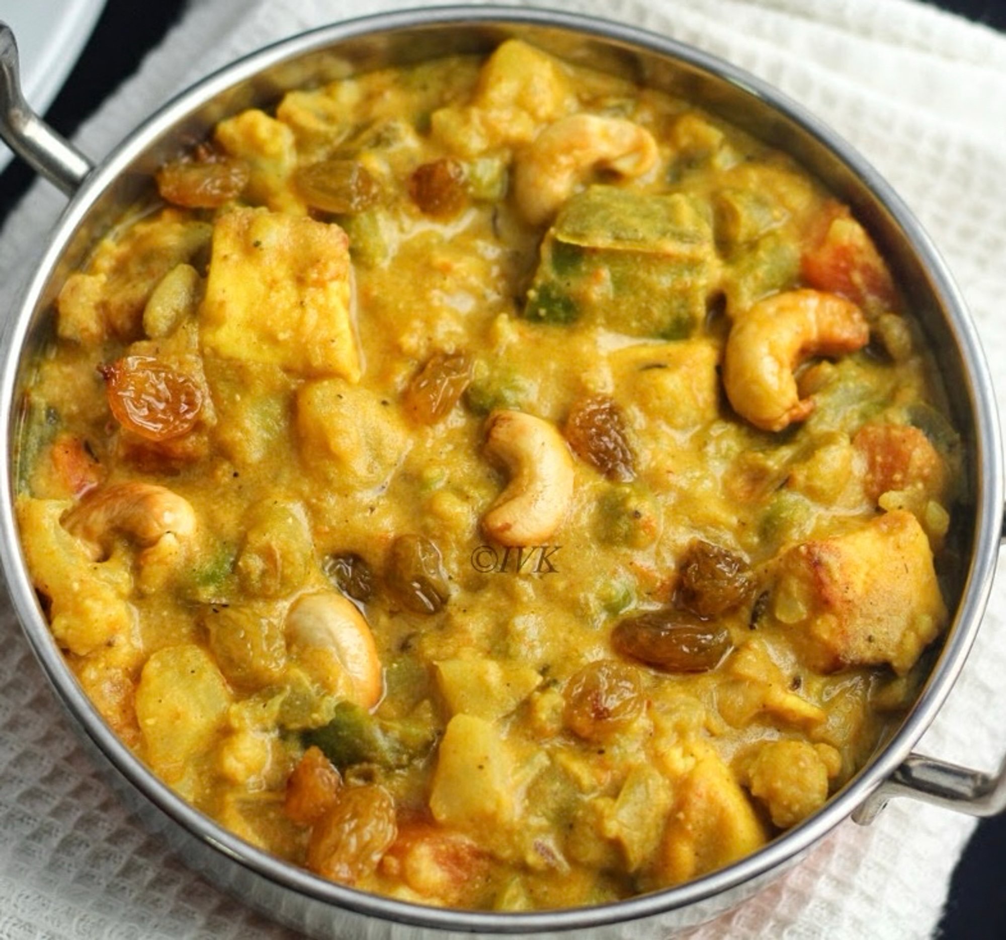Navratna Korma