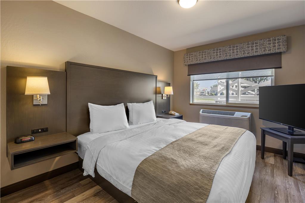 Best Western Sawtooth Inn & Suites Image