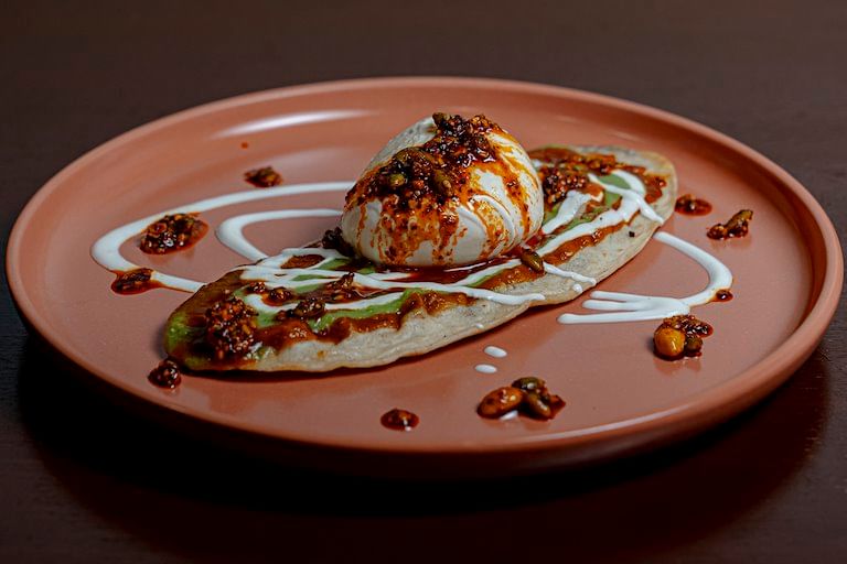Tlacoyo con Burrata