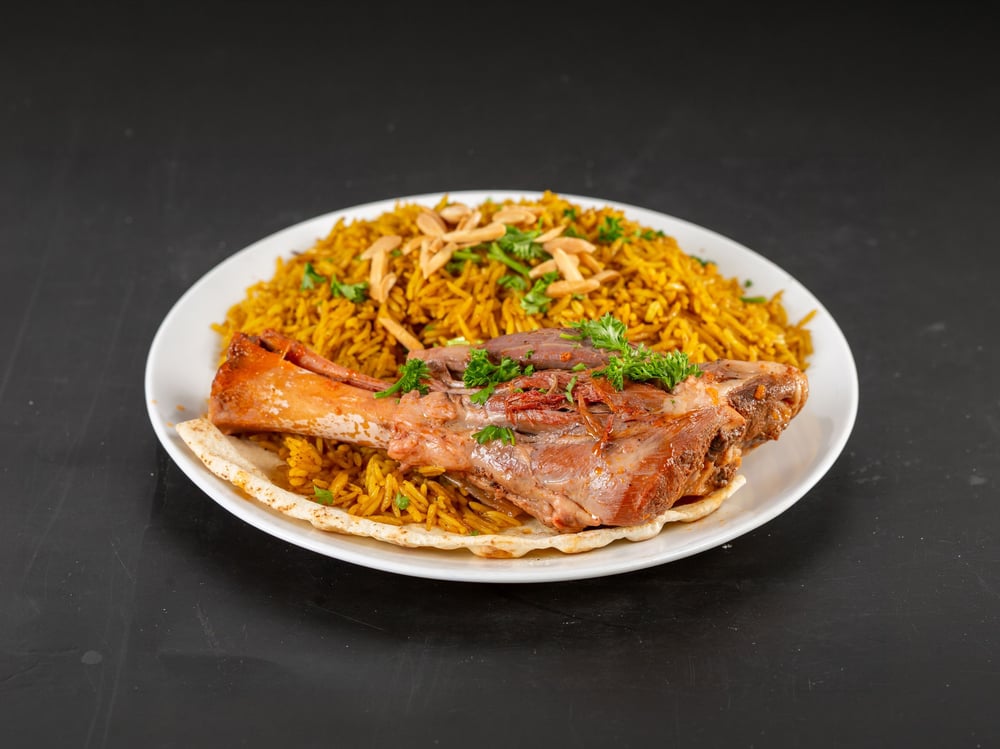 Lamb Shank Quzi Plate / صحن قوزي مع ساق الخروف