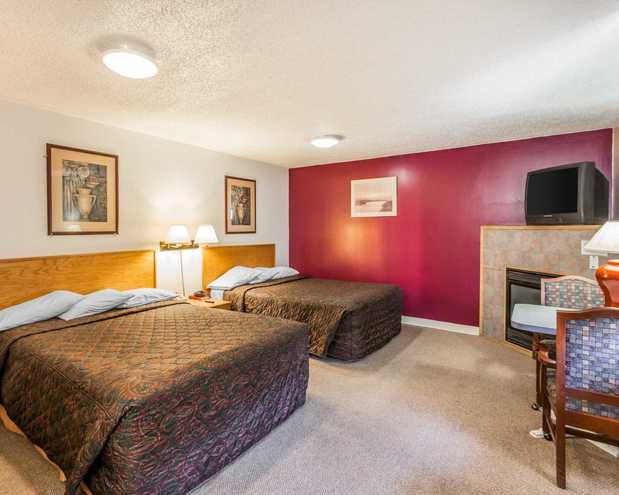 Images Rodeway Inn & Suites