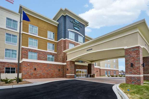 Images Homewood Suites by Hilton Warren Detroit