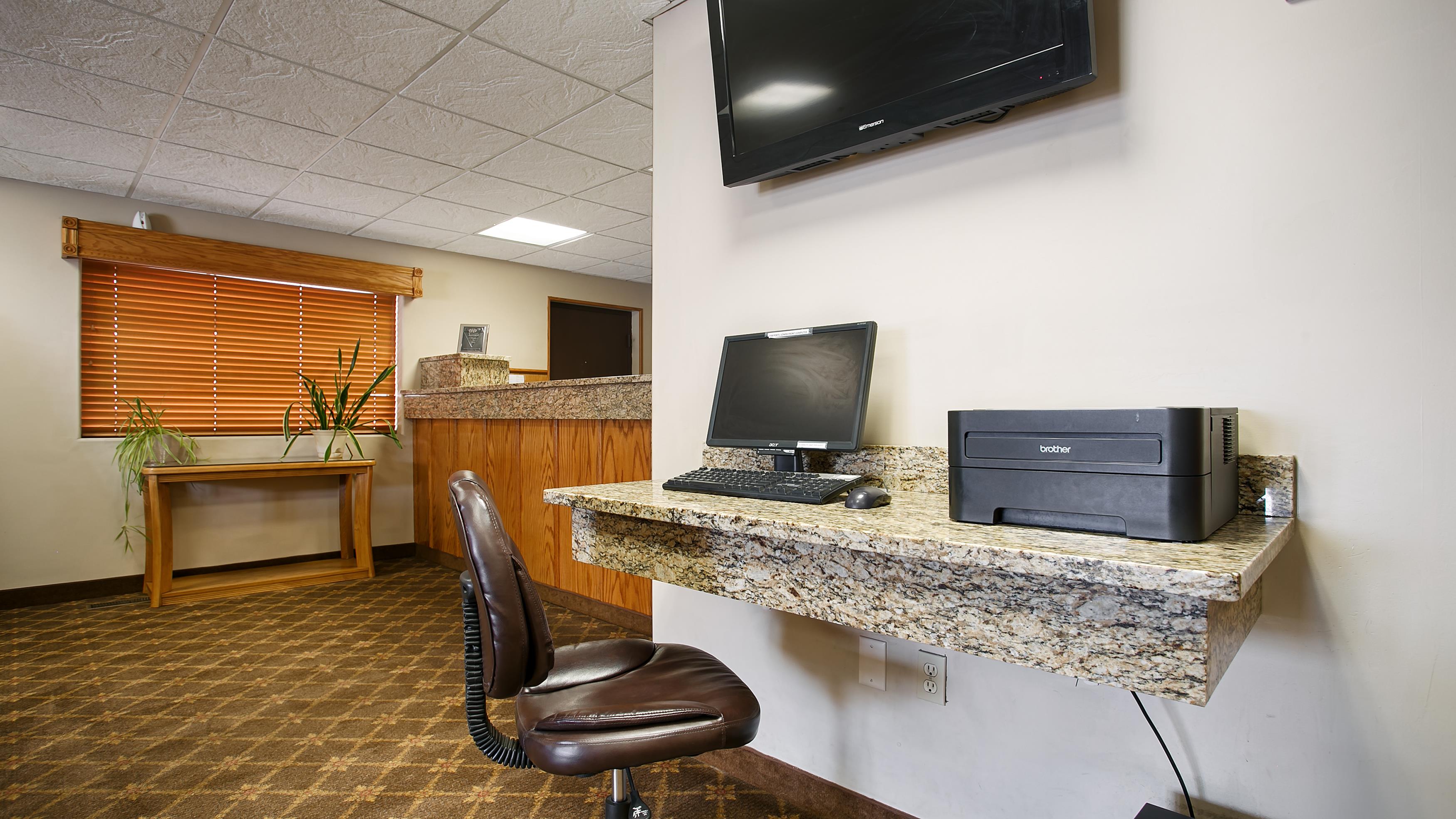 Best Western Red Coach Inn Image