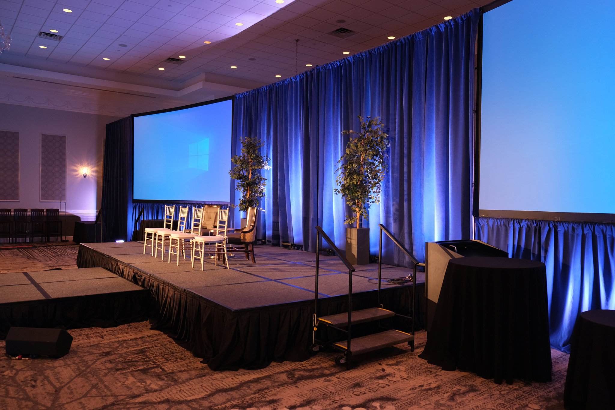 Holiday Inn & Suites Philadelphia W - Drexel Hill by IHG Image