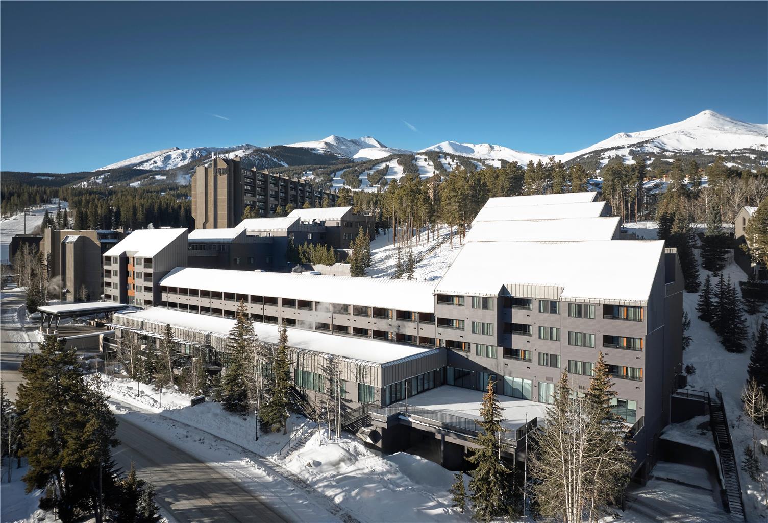Hotel Alpenrock Breckenridge, Curio Collection by Hilton Logo