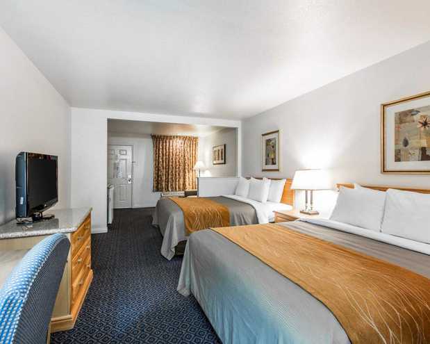 Images Comfort Inn & Suites Sequoia Kings Canyon