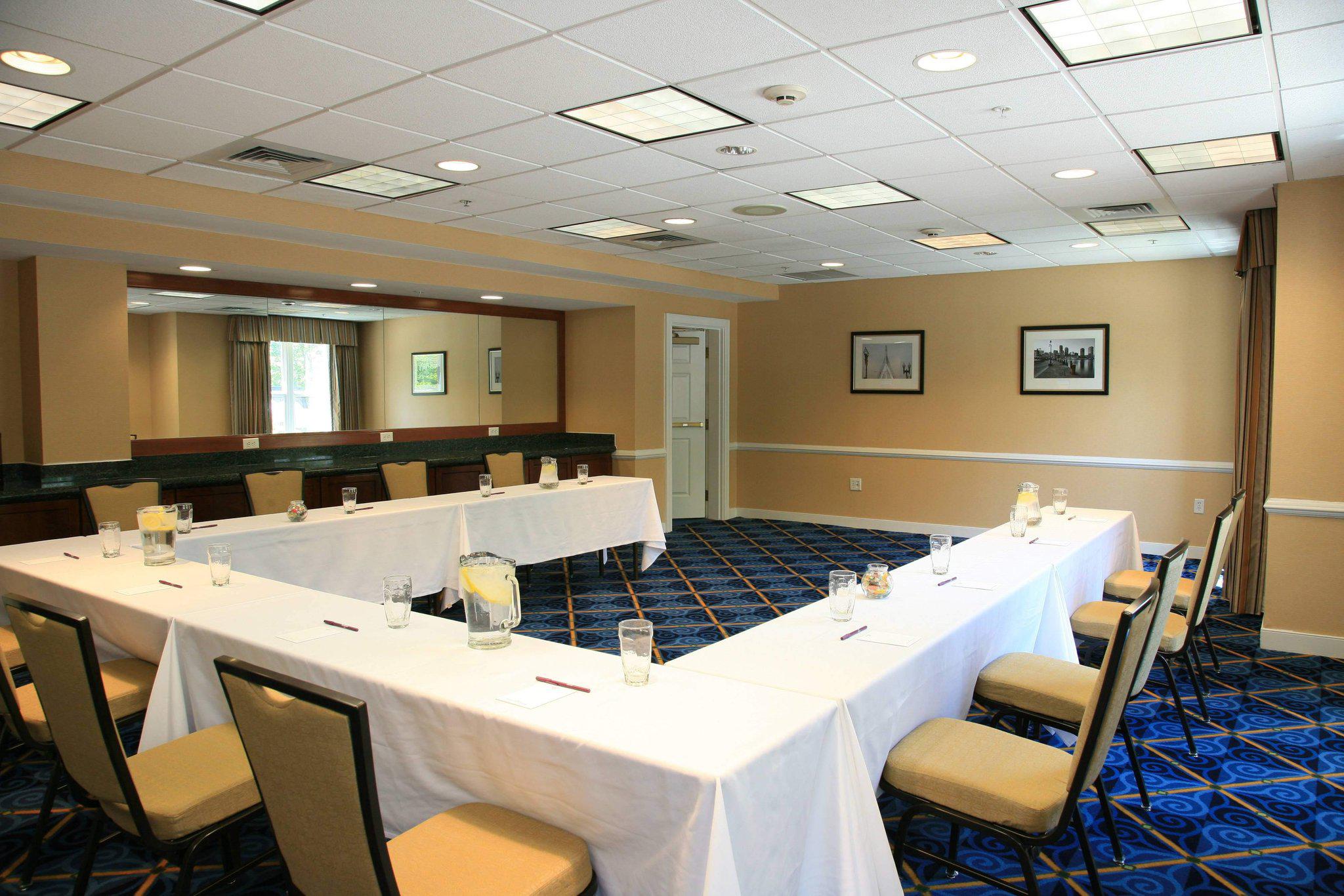 Residence Inn by Marriott Boston Woburn Photo