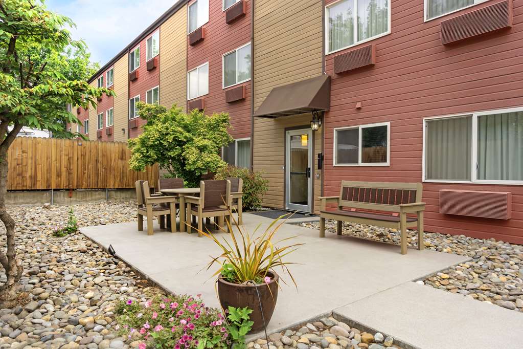 Best Western Plus Yakima Hotel Image