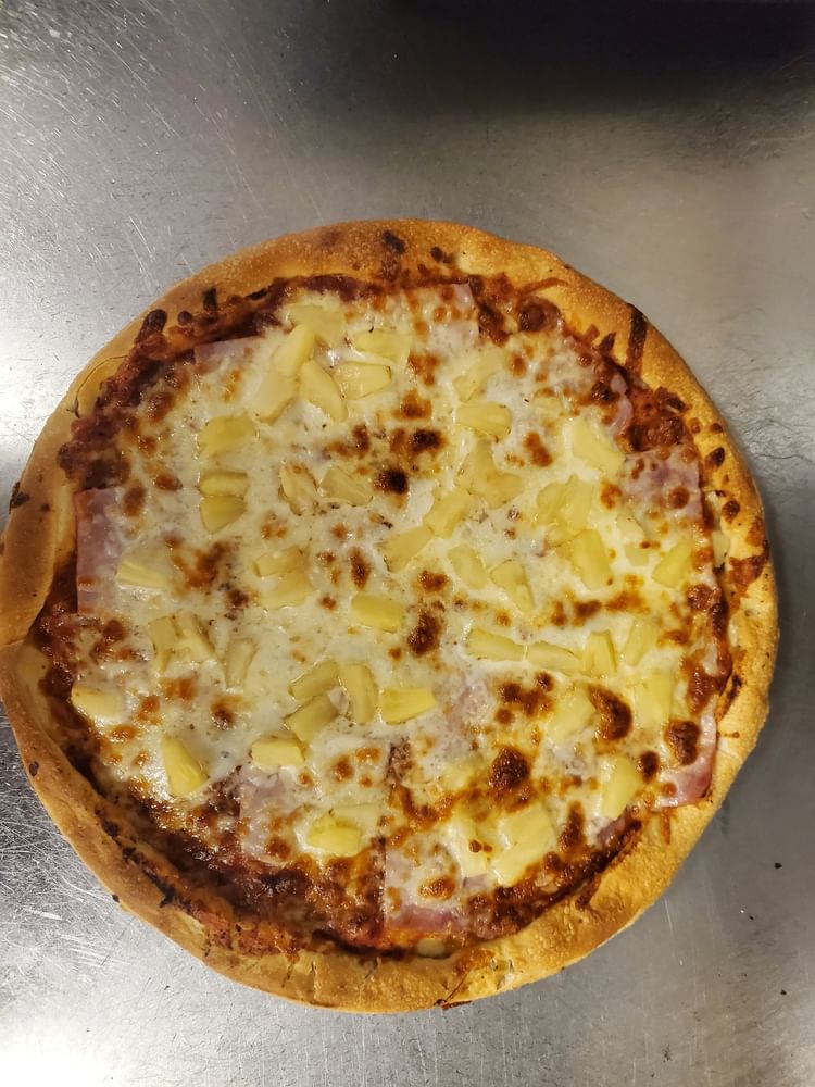 Hawaiian Pizza