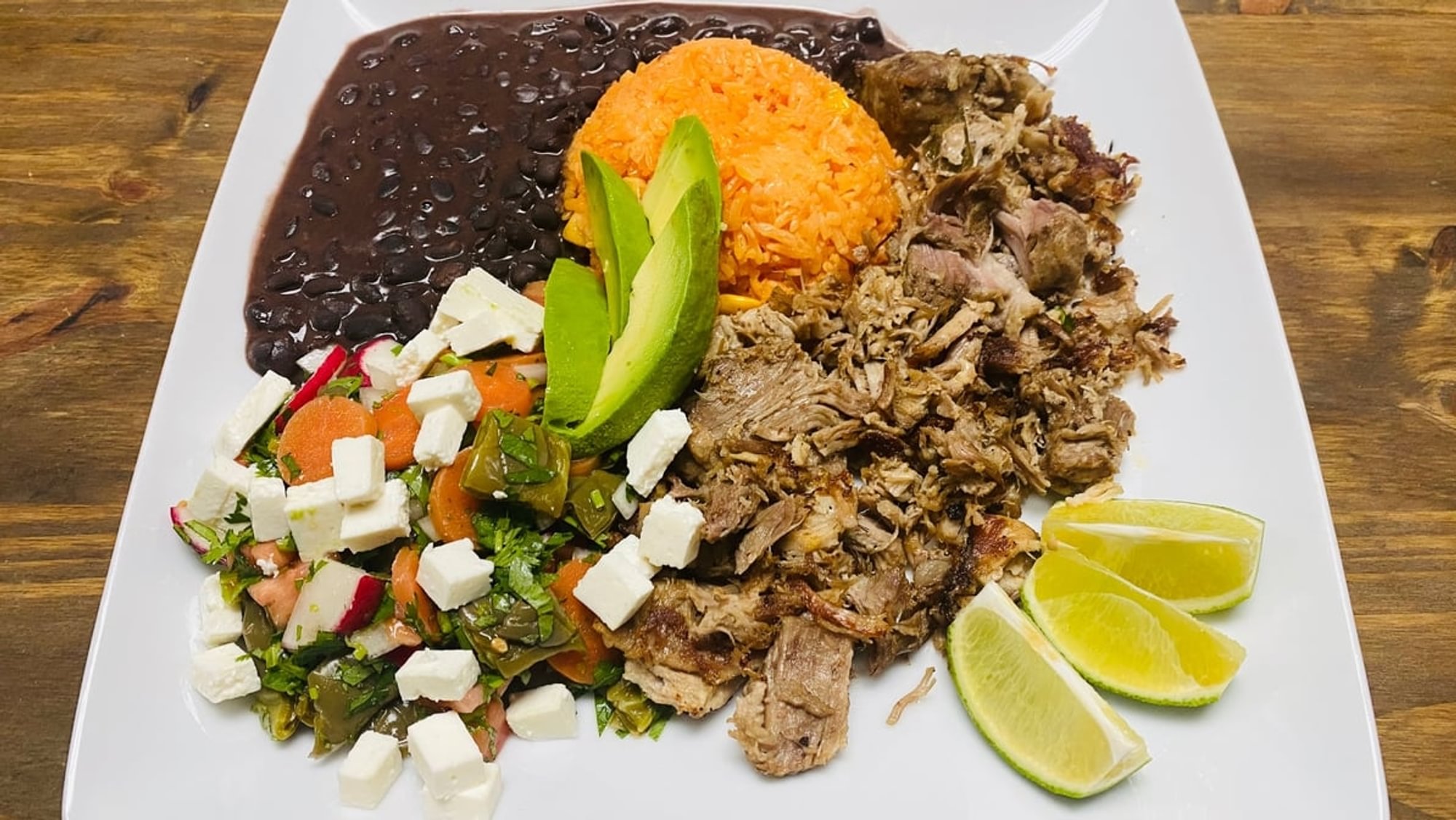 Carnitas Aztecas Dinner