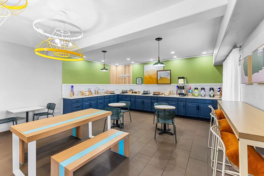 Spark by Hilton Glendale Phoenix North Image