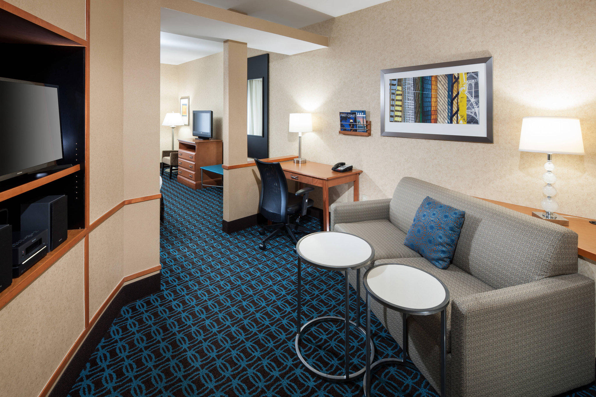 Fairfield Inn & Suites by Marriott Jacksonville Butler Boulevard Photo