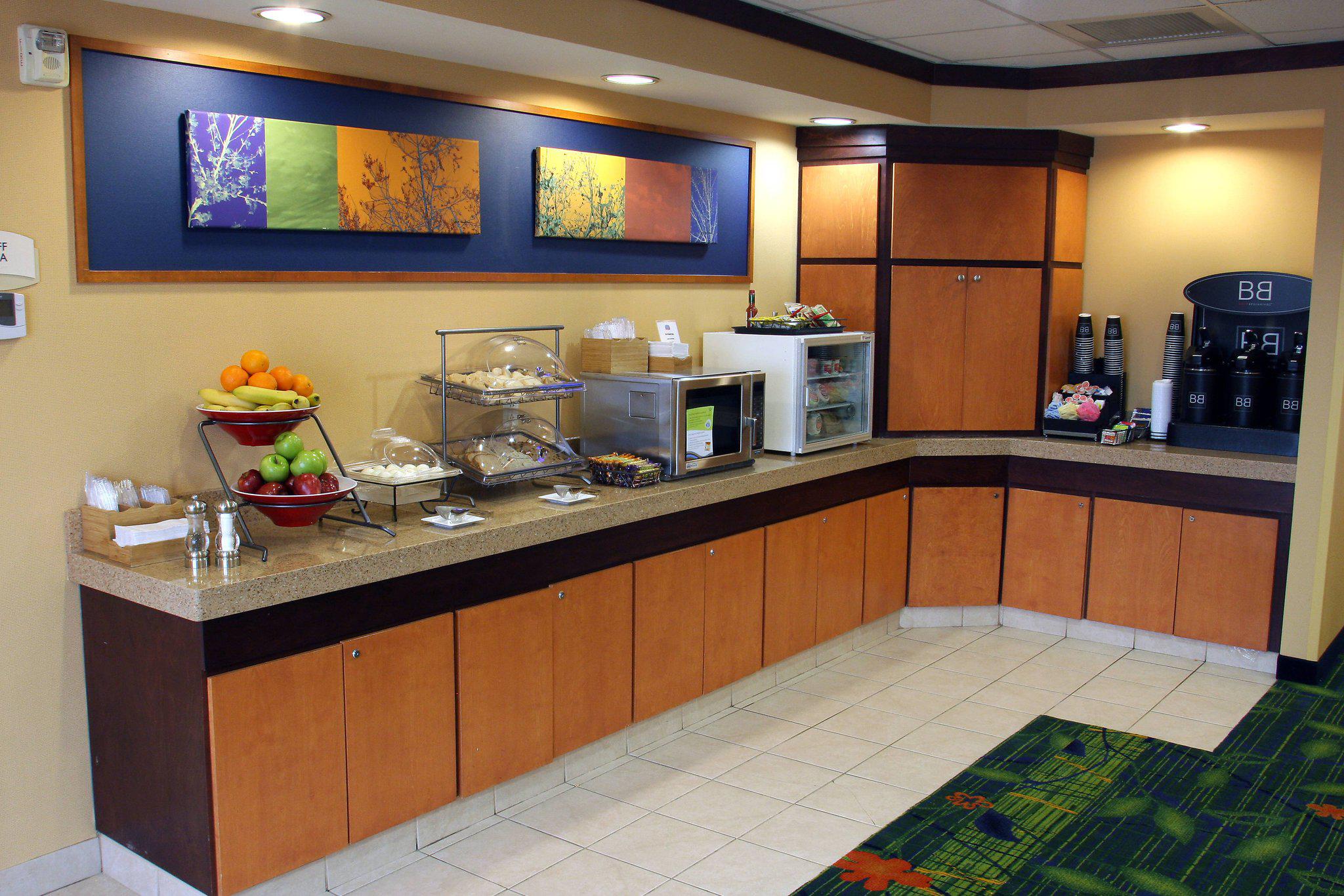 Fairfield Inn & Suites by Marriott Marion Photo