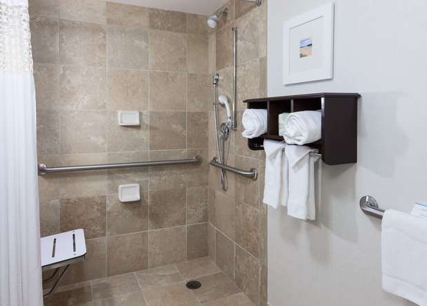 Images Hampton Inn & Suites Omaha-Downtown