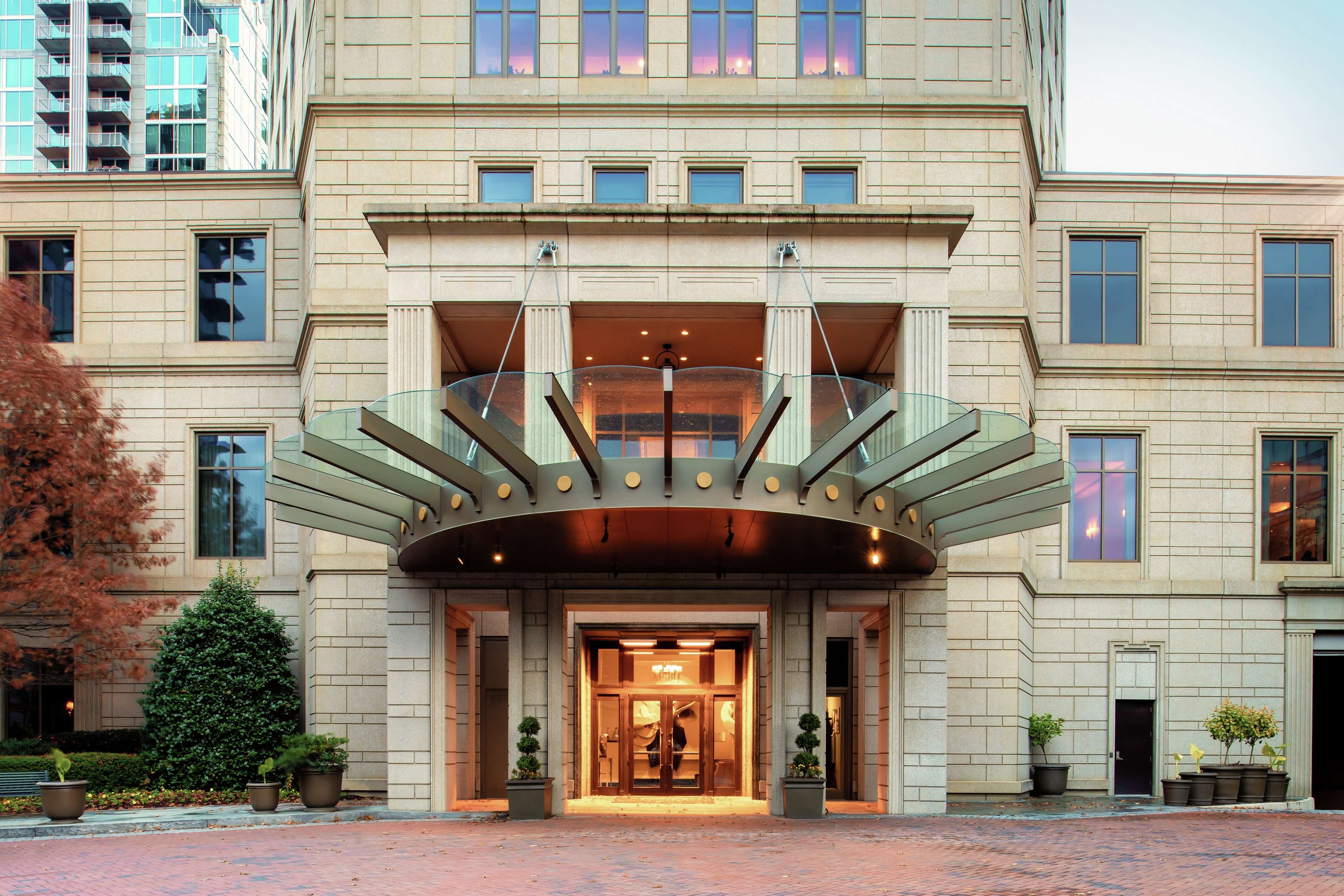 Waldorf Astoria Atlanta Buckhead Photo