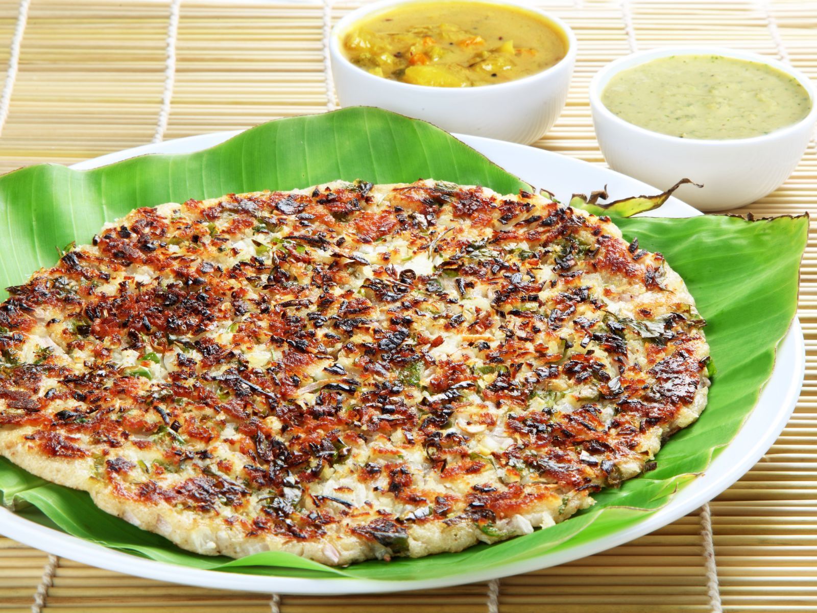 Onion Chili Uthappam (V, GF)