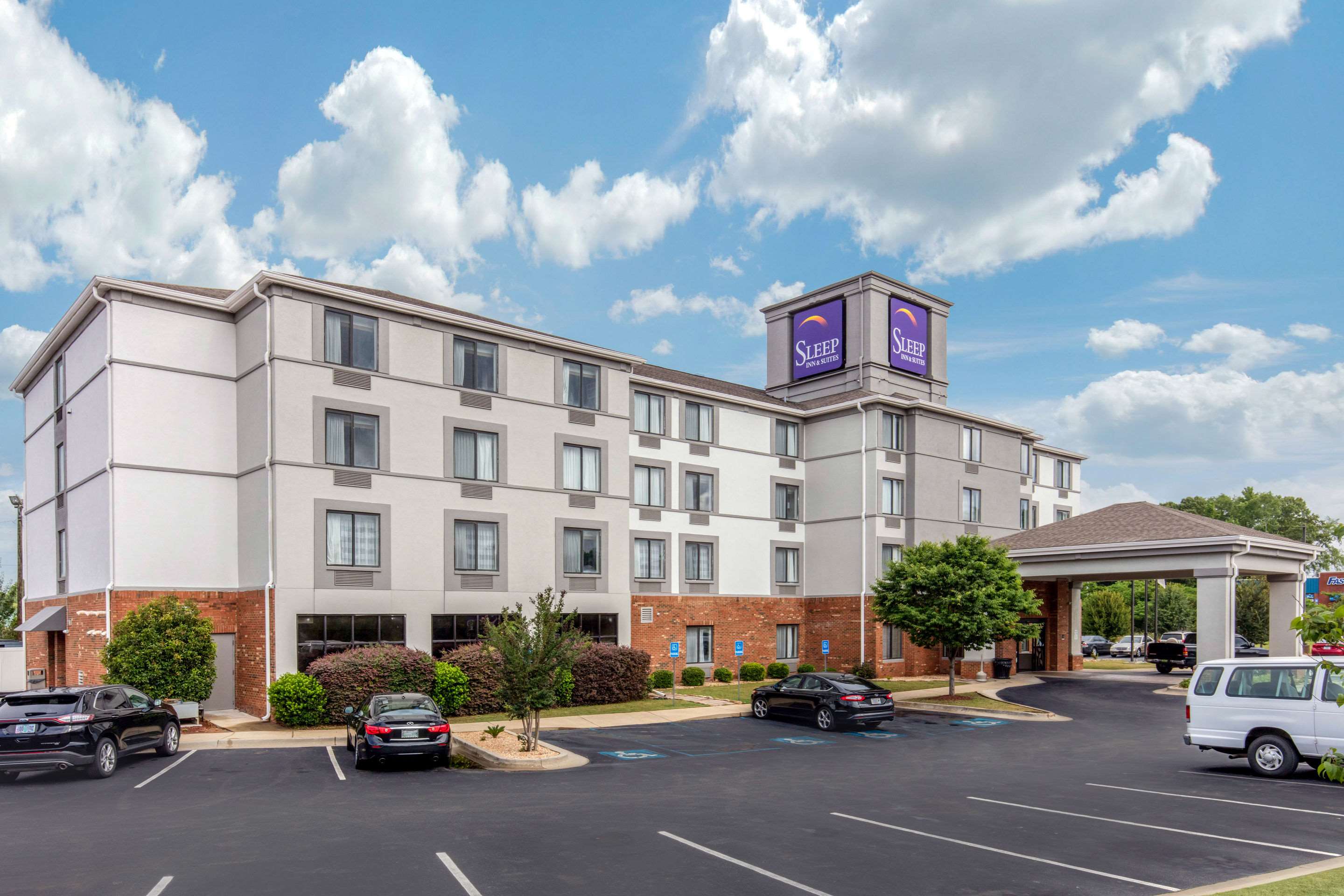 Sleep Inn & Suites Auburn Campus Area I-85 Photo