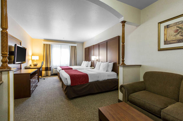 Images Comfort Suites