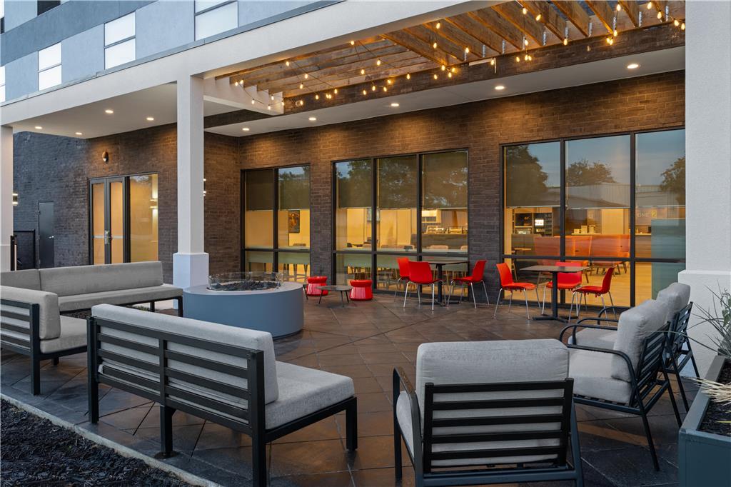 Home2 Suites by Hilton Austin South Image