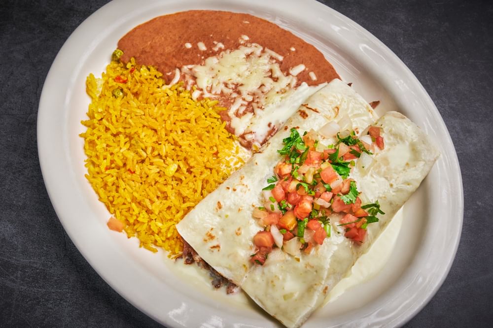 Burritos Tapatios
