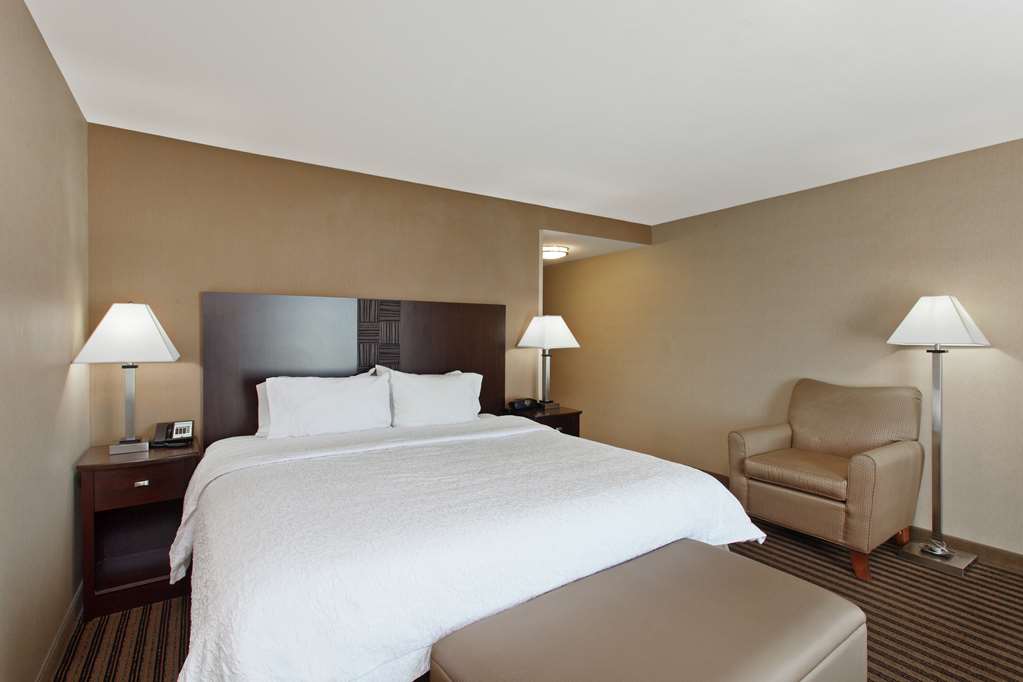 Hampton Inn & Suites Fresno-Northwest Image