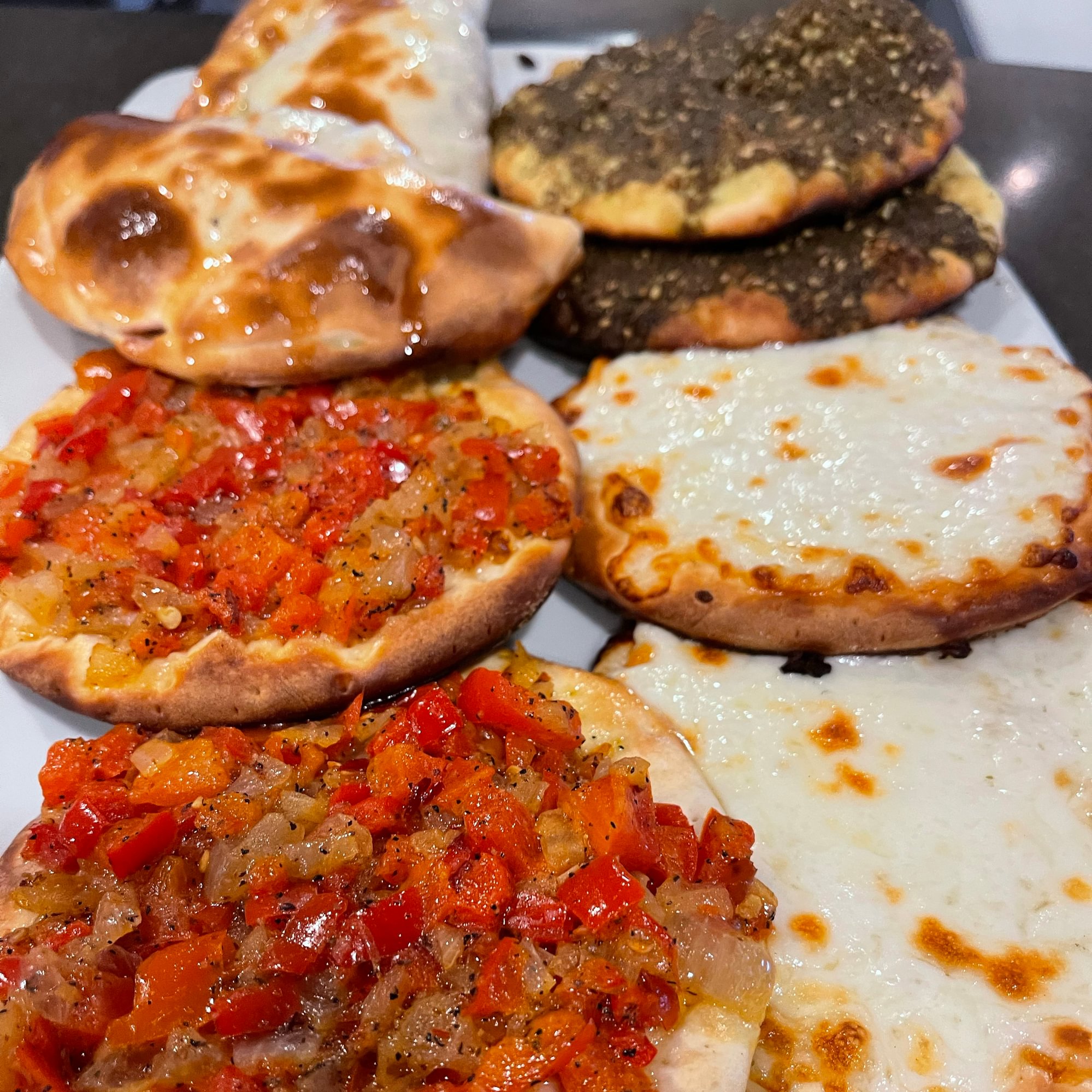 Veggie Pastry Combo Platter (V)