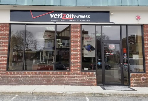 Verizon Authorized Retailer - IM Wireless Photo