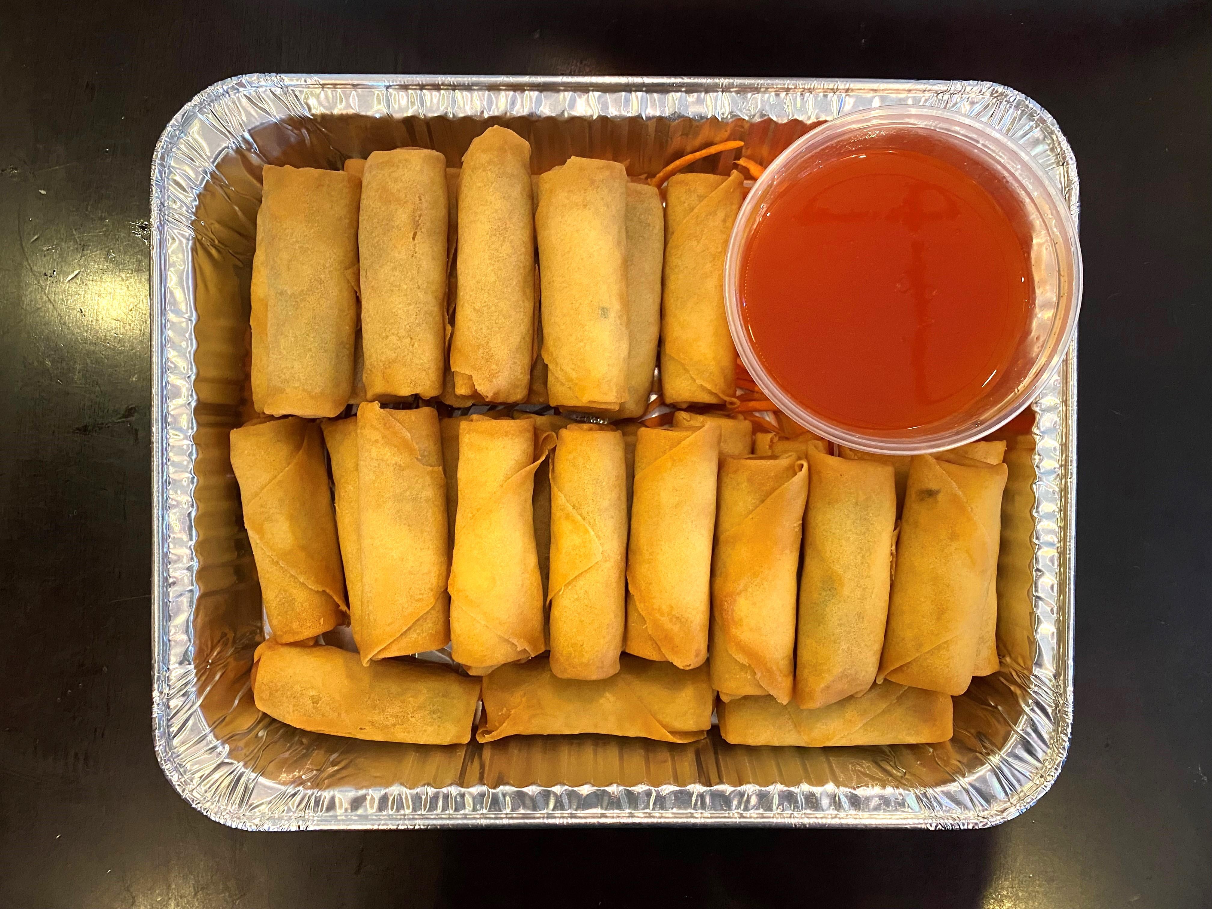 Crispy Chicken Spring Rolls (30 Pieces Tray)