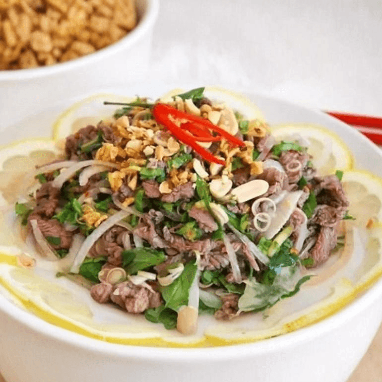 18. Rare Beef Salad / Bò Tái Chanh