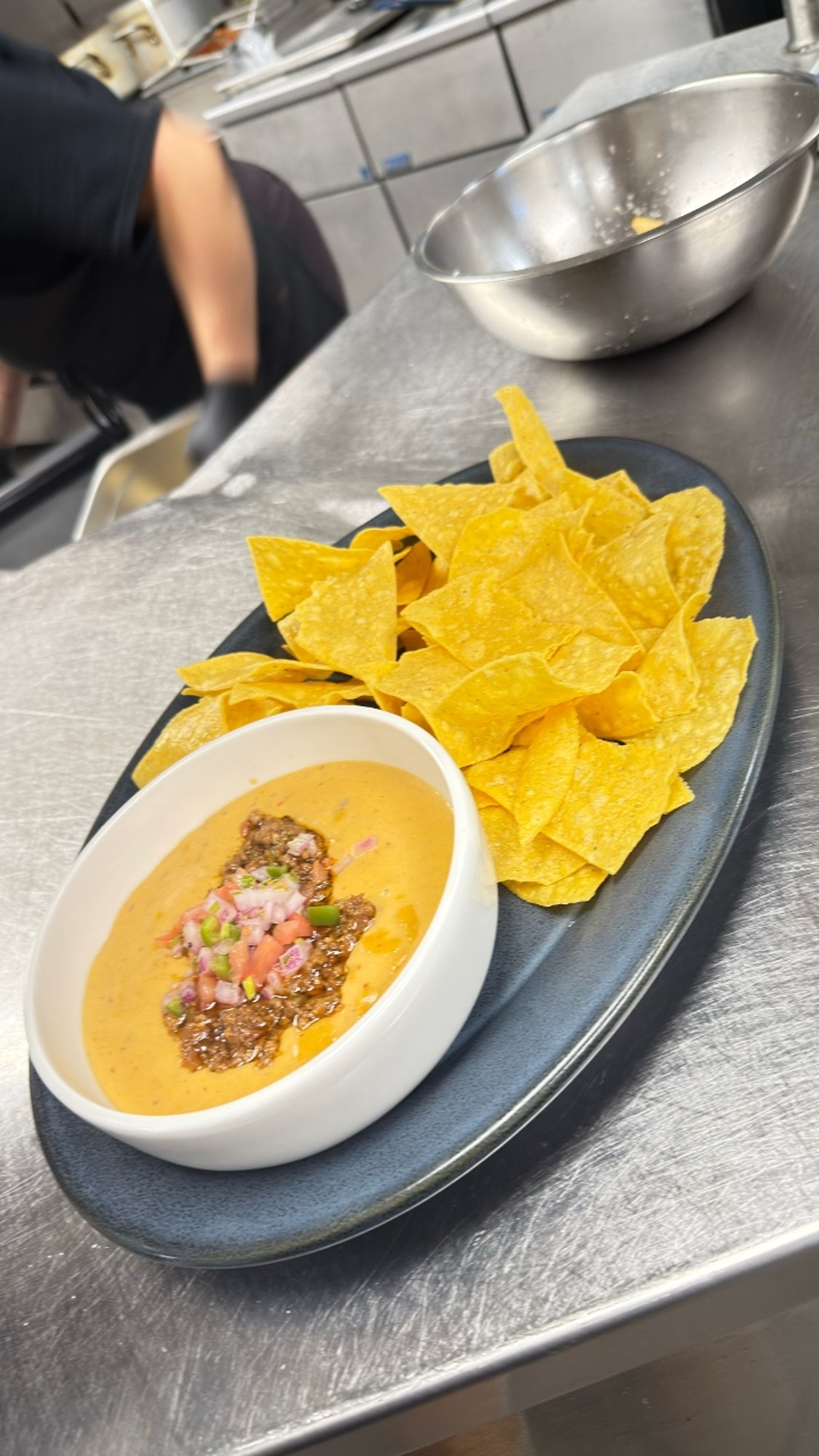 QUESO & TOSTADAS