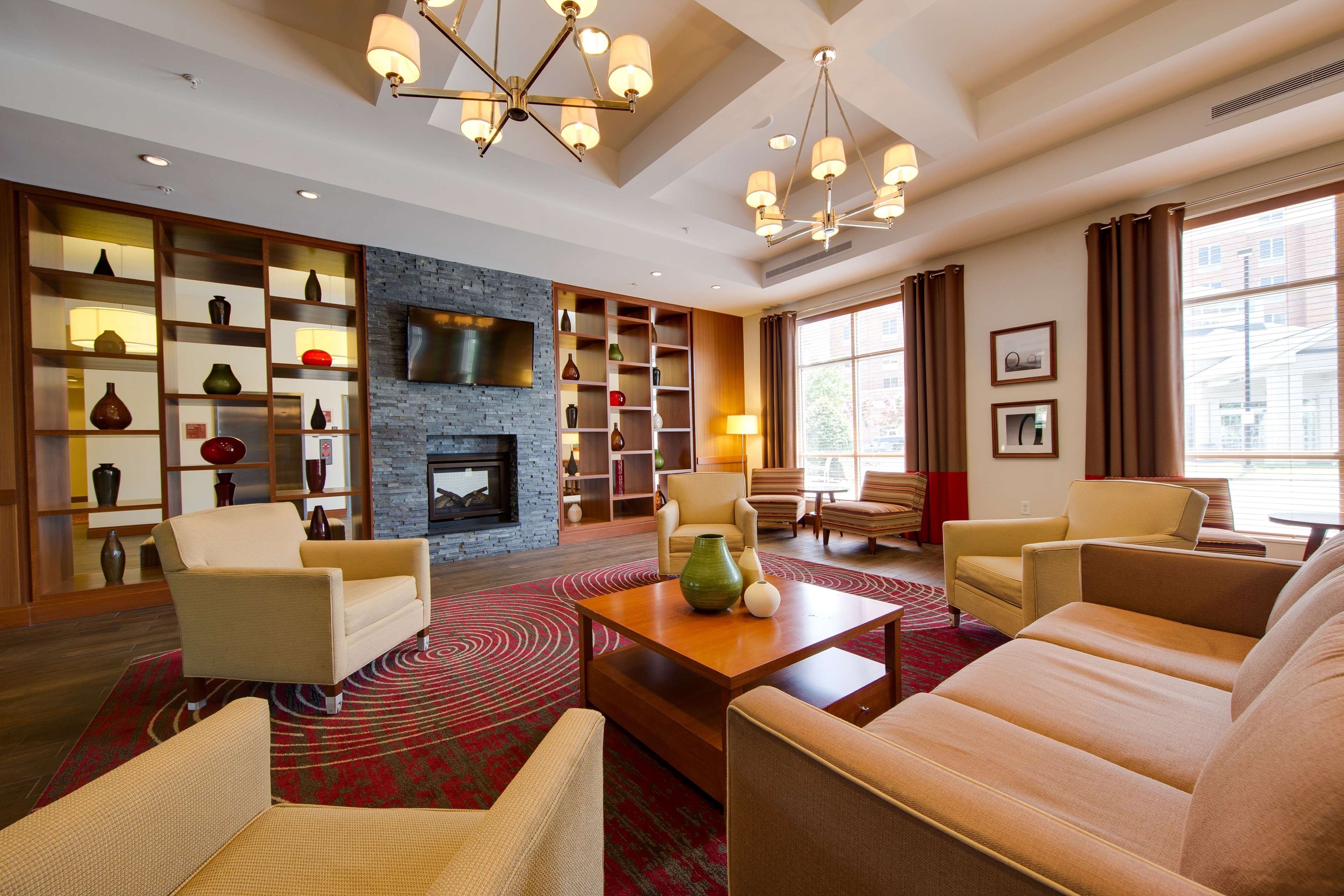 DoubleTree by Hilton Hotel Raleigh - Cary Photo