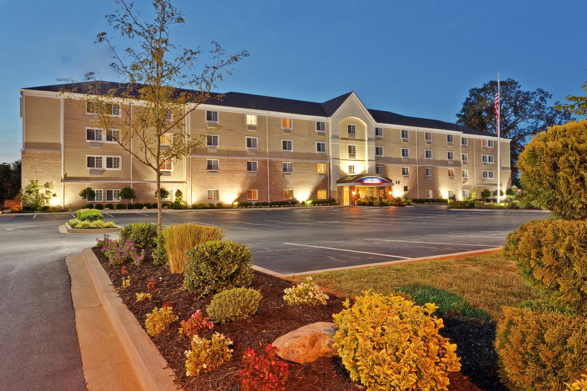 Candlewood Suites Bowling Green Photo